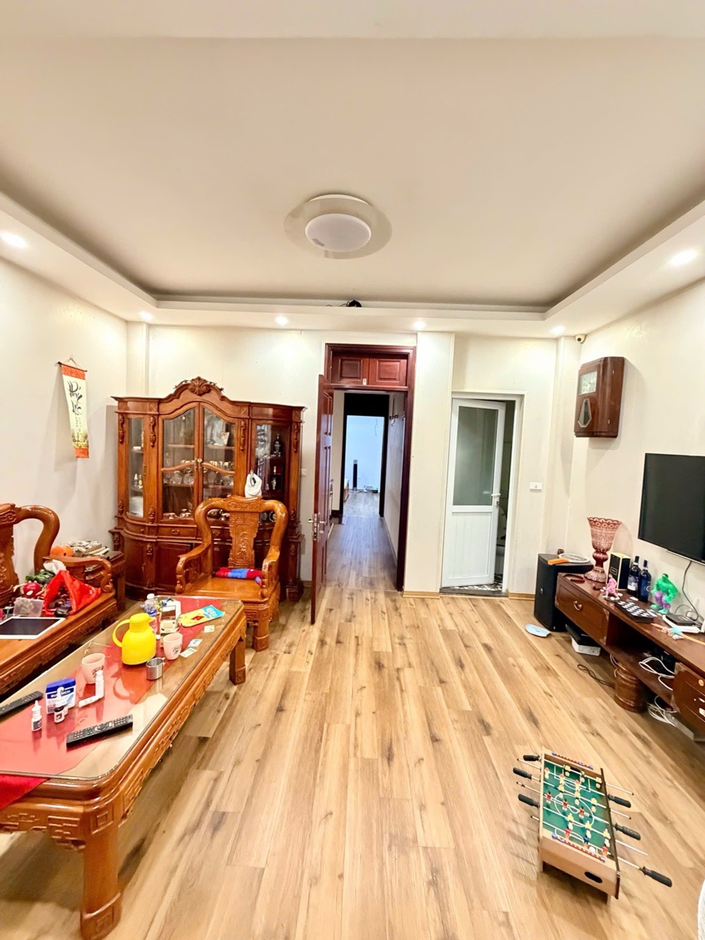 Bán nhà Hoàng Văn Thái - diện tích 75m2 4 tầng - Ô tô tránh - giá 31 tỷ