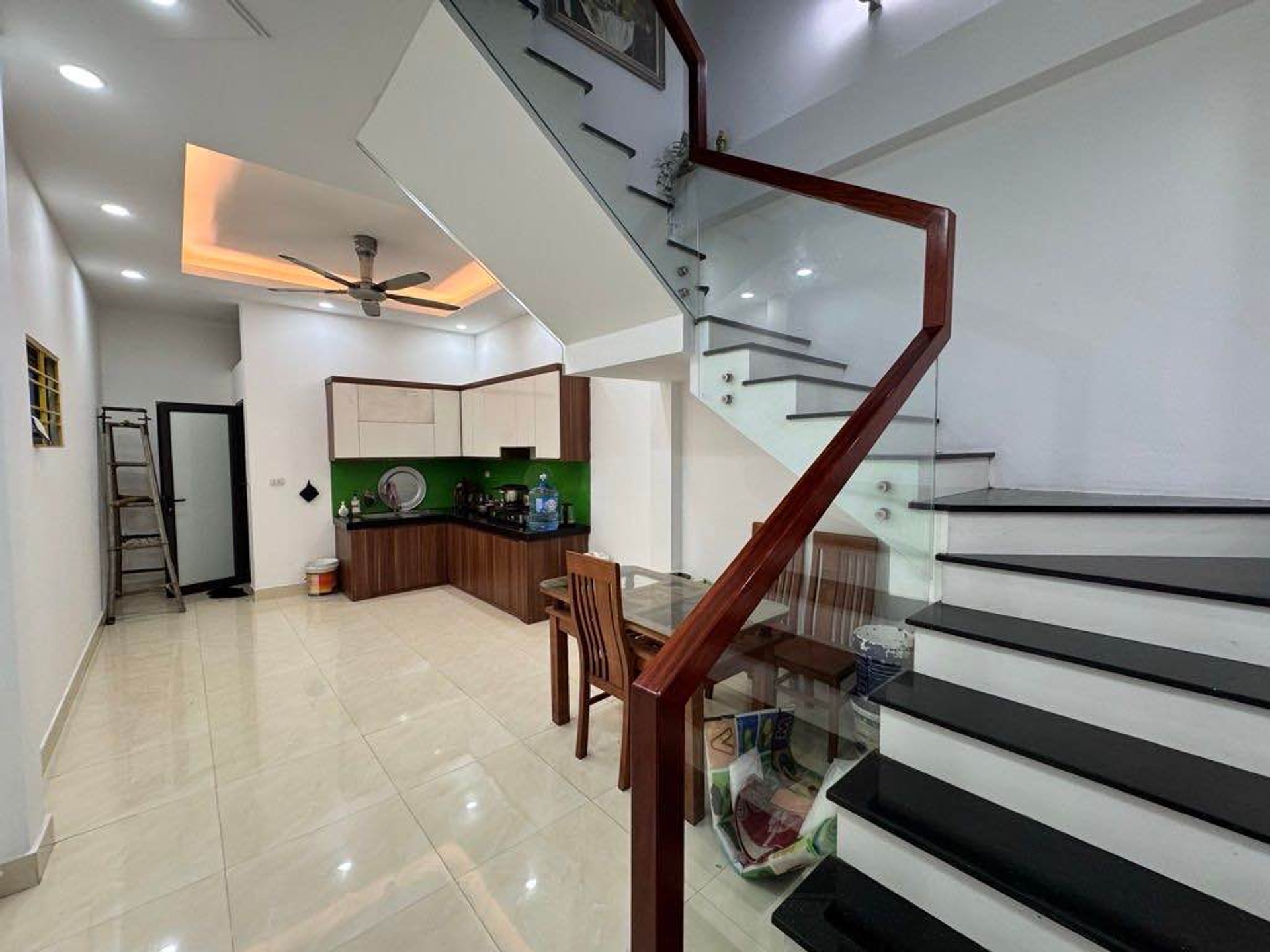 Bán nhà Ao Quan - diện tích 46m2 3 tầng - Lô góc hai mặt - giá 7,65 tỷ