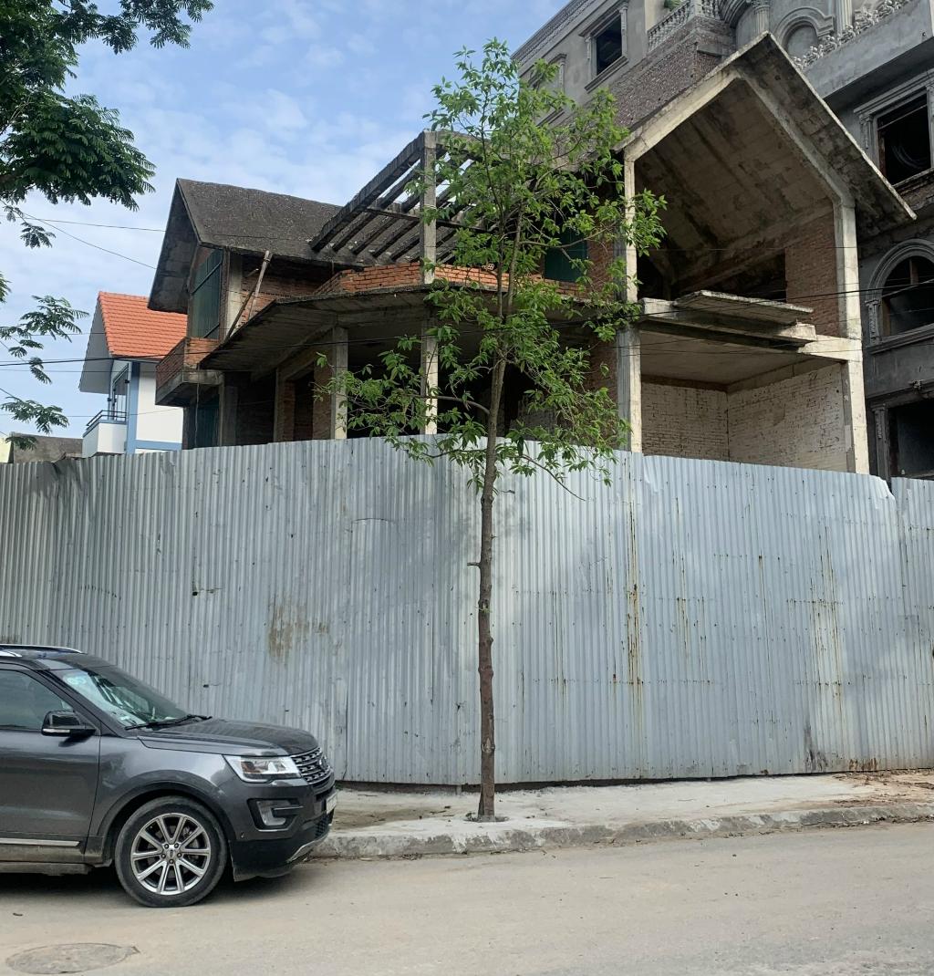 Bán nhà Ngõ 4 ô tô tránh - diện tích 367m2 4 tầng - Lô góc 2 mặt thoáng - giá 62 tỷ