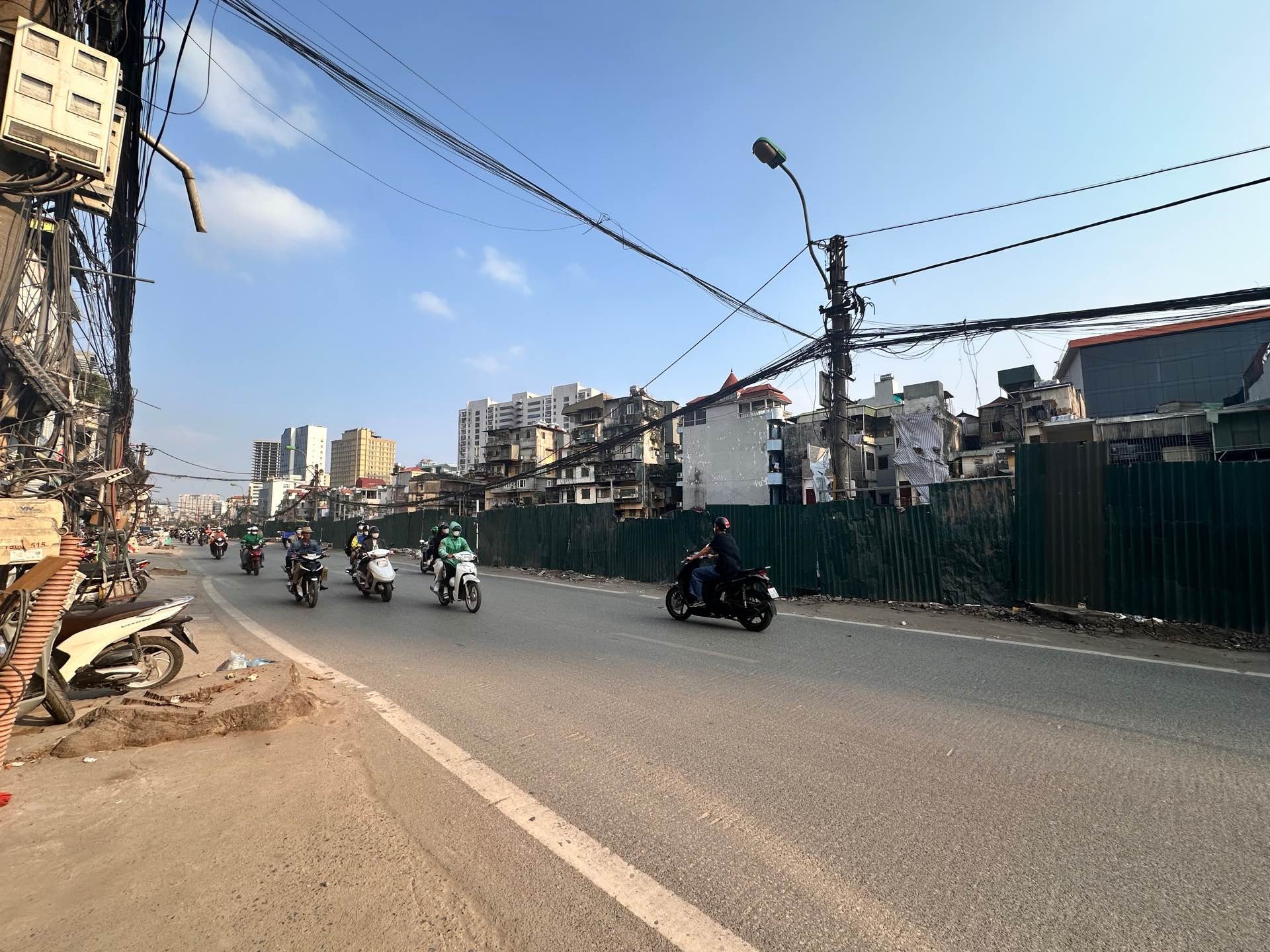 Bán nhà La Thành - diện tích 75.5m2 4 tầng - Thoáng trước, sau - giá 50 tỷ