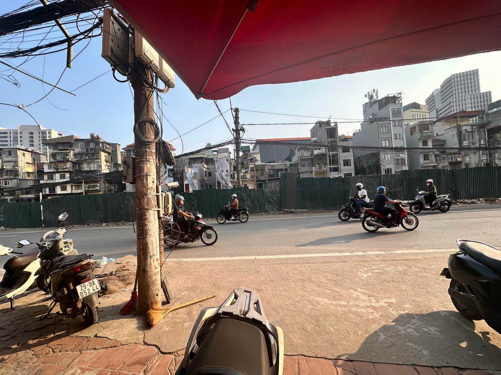 Bán nhà La Thành - diện tích 75.5m2 4 tầng - Thoáng trước, sau - giá 50 tỷ