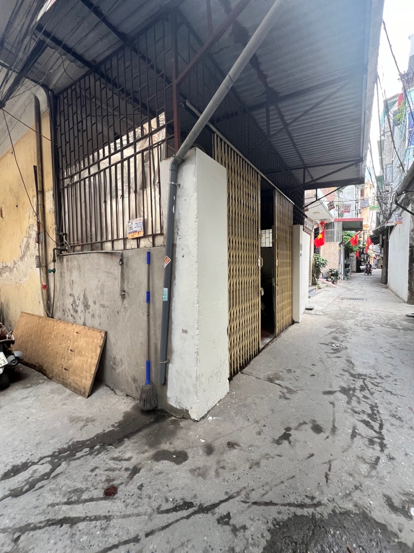 Bán nhà Lĩnh Nam - diện tích 110m2 3 tầng - Lô góc - giá 21,9 tỷ