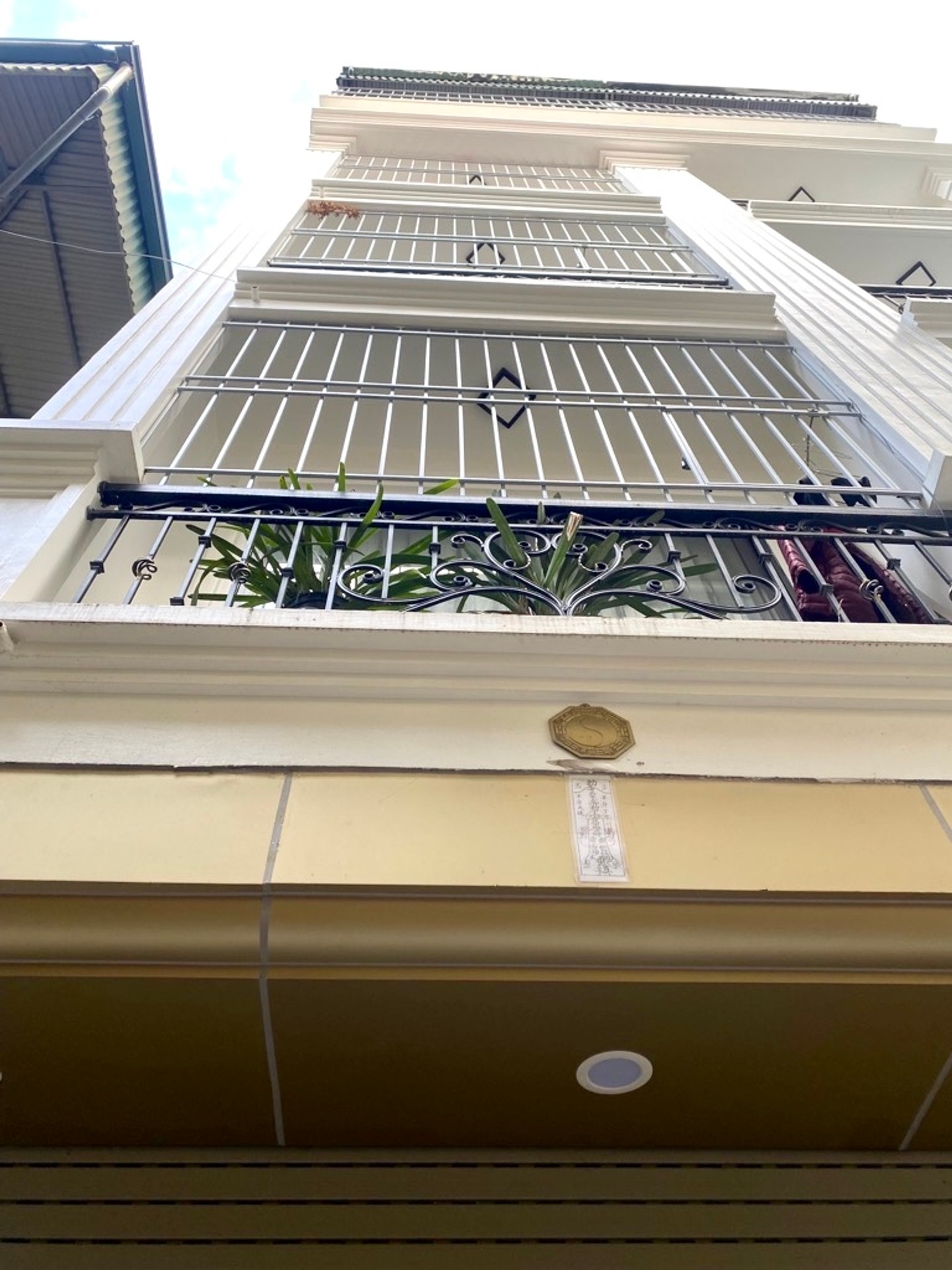 Bán nhà Hoàng Mai - diện tích 35m2 5 tầng - Nhà đẹp long lanh về ở ngay - giá 10 tỷ