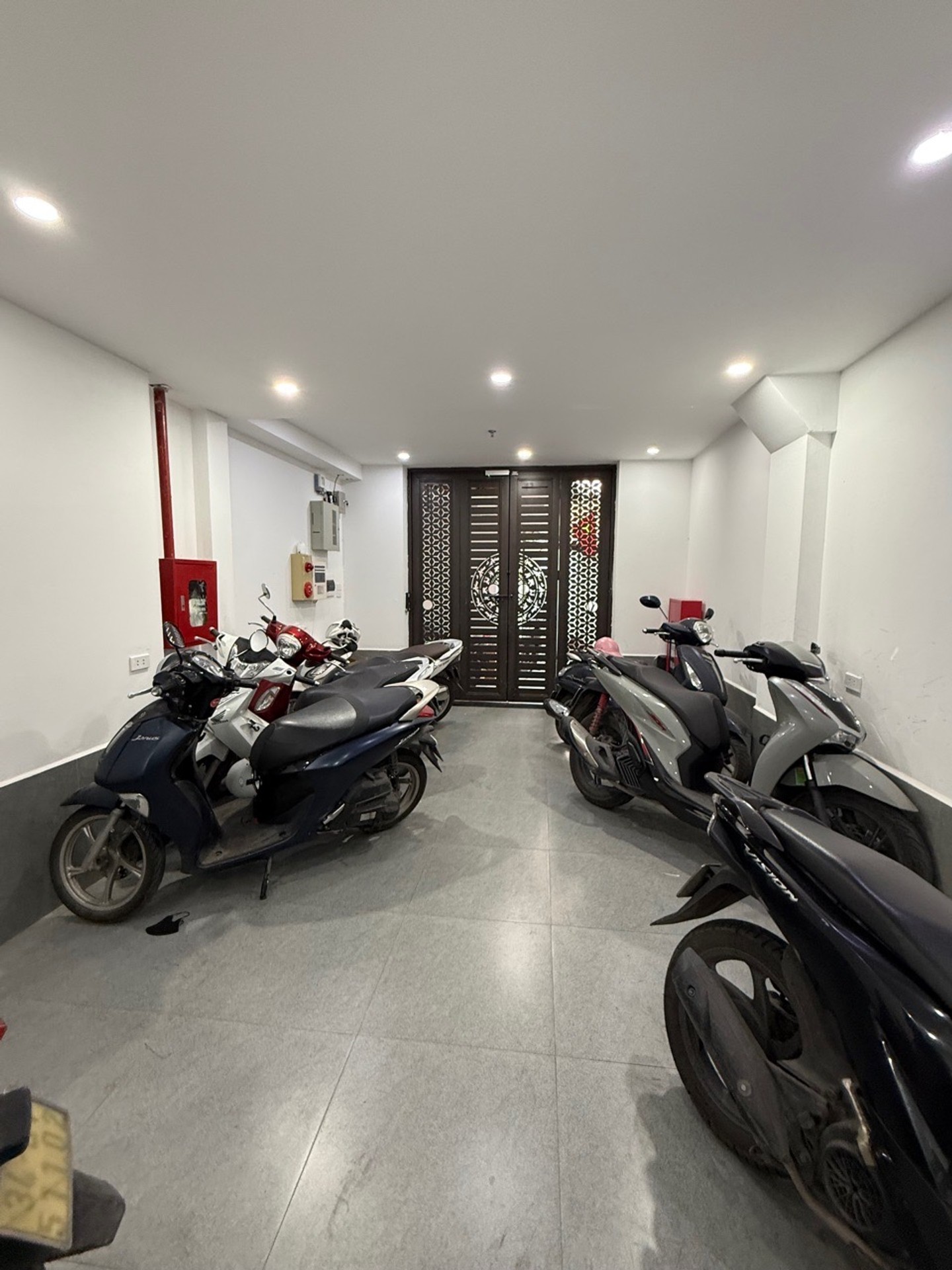 Bán nhà Trường Chinh - diện tích 69m2 7 tầng - Cỗ máy in tiền giữa trung tâm - giá 4 tỷ