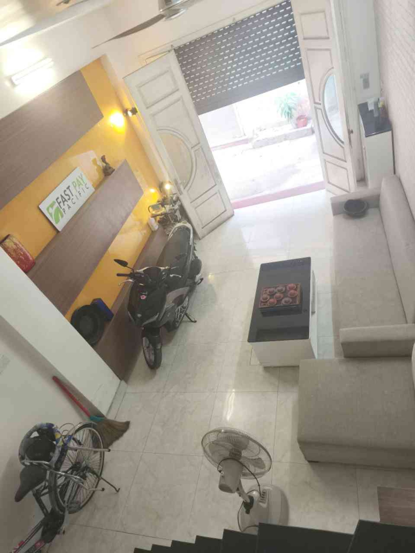 Bán nhà Hoàng Mai - diện tích 39m2 6 tầng - Lô góc thoáng sáng - giá 10,8 tỷ