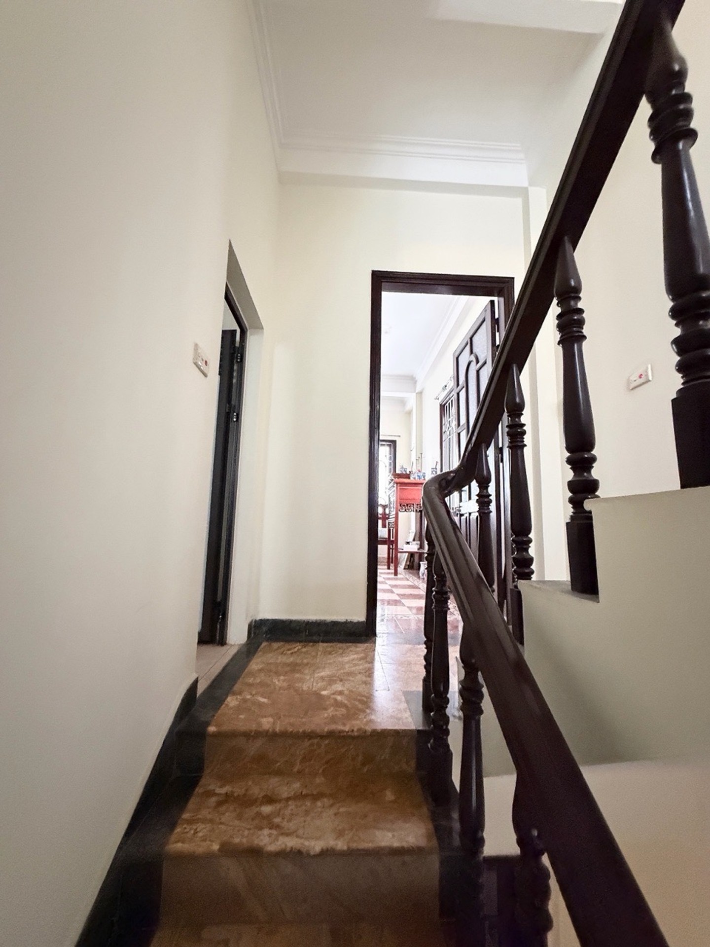 Bán nhà Vọng - diện tích 30m2 5 tầng - Lô góc 3 mặt thoáng - giá 9,6 tỷ