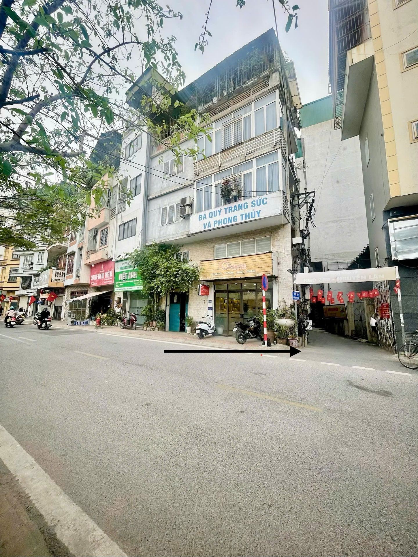 Bán nhà Nguyễn Lân - diện tích 62m2 5 tầng - Lô góc 2 mặt thoáng - giá 30 tỷ