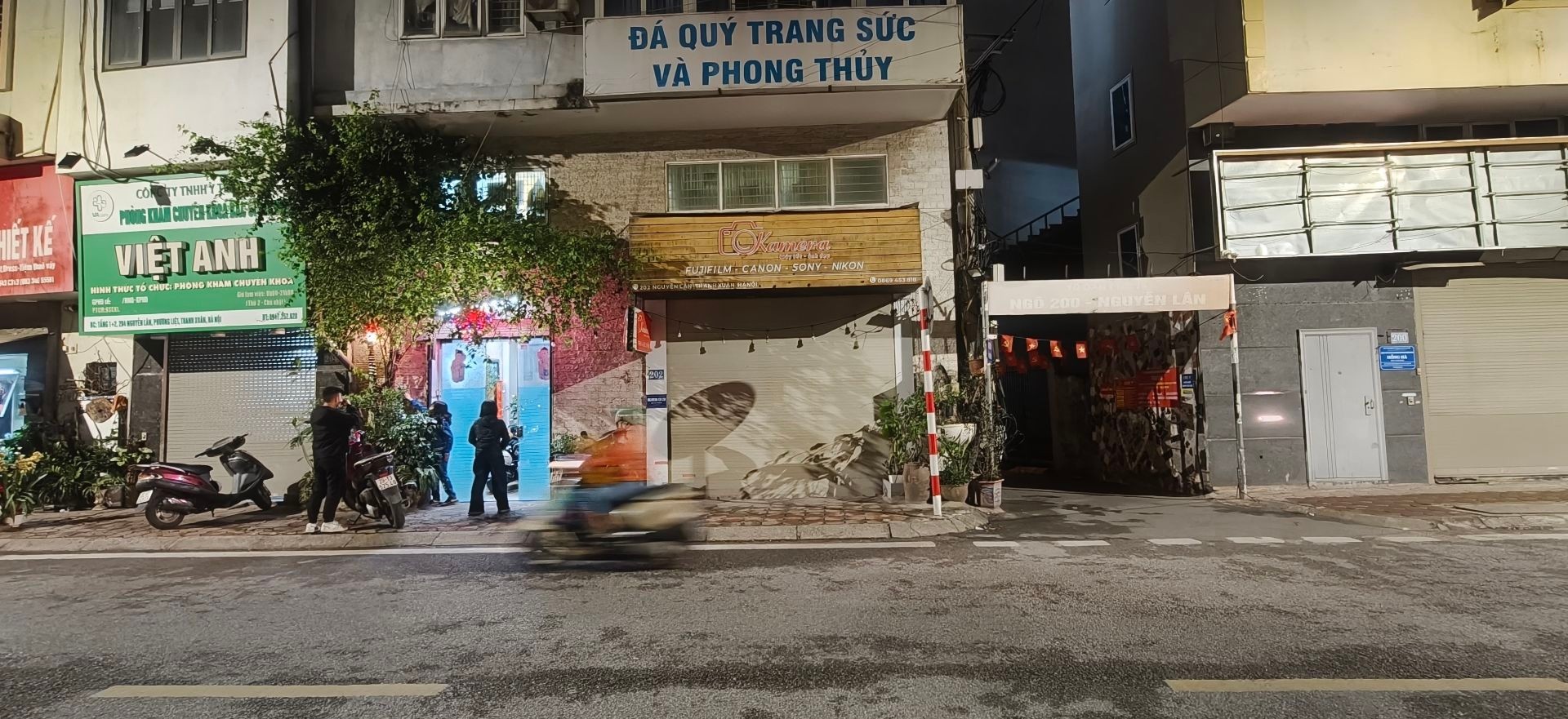 Bán nhà Nguyễn Lân - diện tích 62m2 5 tầng - Lô góc 2 mặt thoáng - giá 30 tỷ