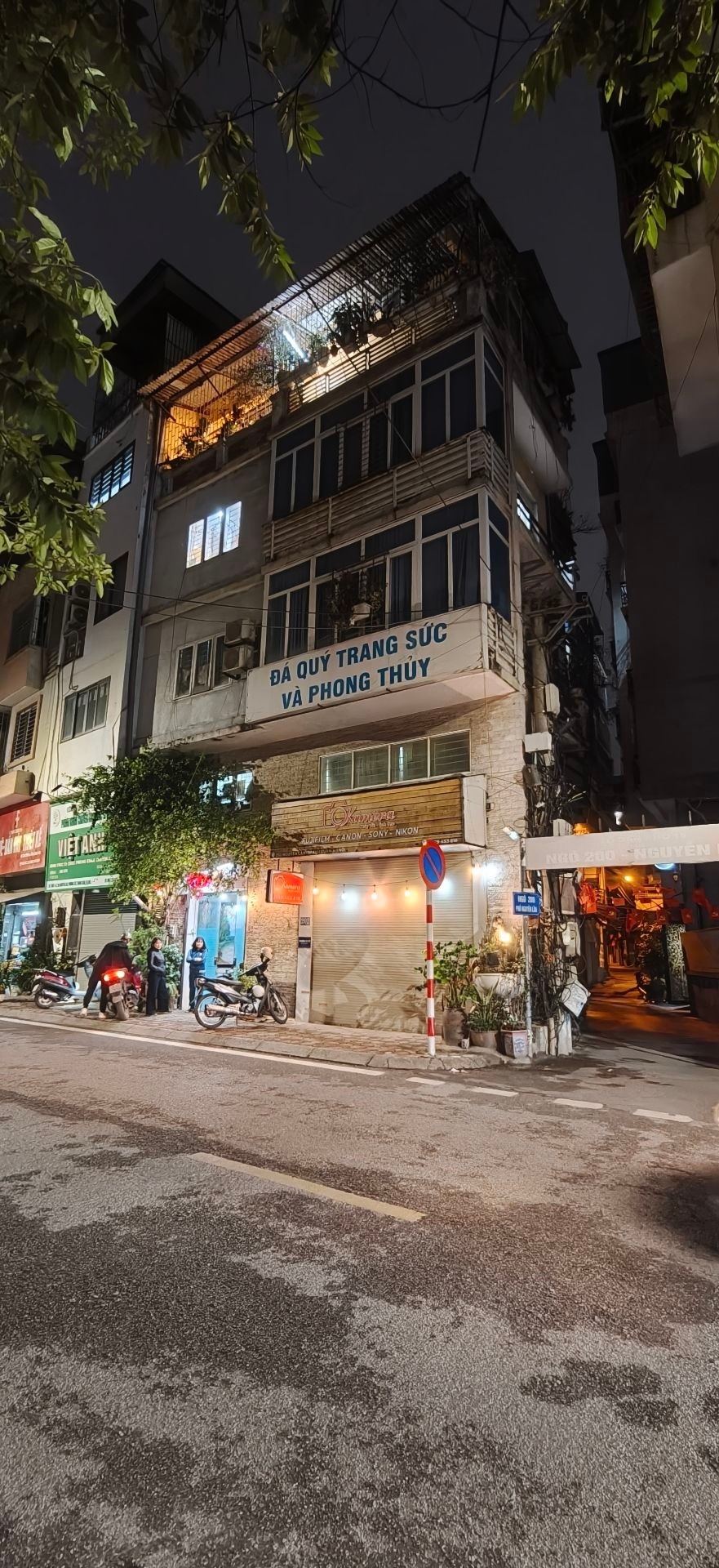 Bán nhà Nguyễn Lân - diện tích 62m2 5 tầng - Lô góc 2 mặt thoáng - giá 30 tỷ