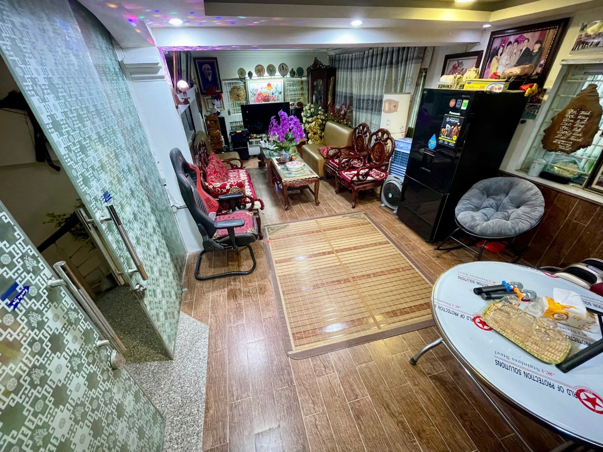 Bán nhà Nguyễn Lân - diện tích 62m2 5 tầng - Lô góc 2 mặt thoáng - giá 30 tỷ