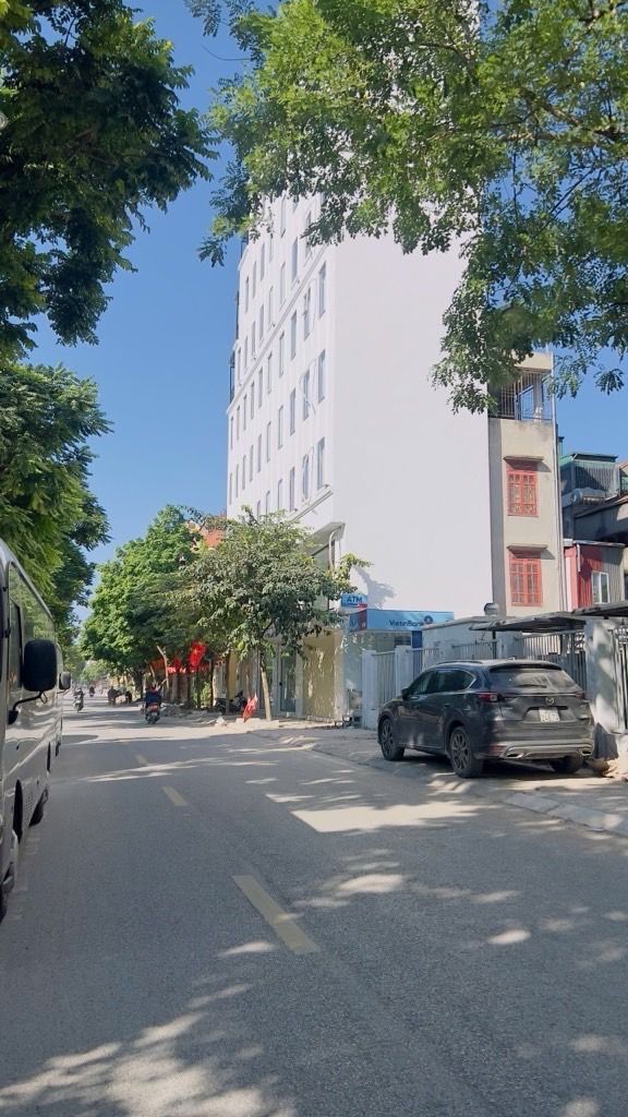 Bán nhà Hà Kế Tấn - diện tích 50m2 2 tầng - Lô góc, mặt phố - giá 25,2 tỷ