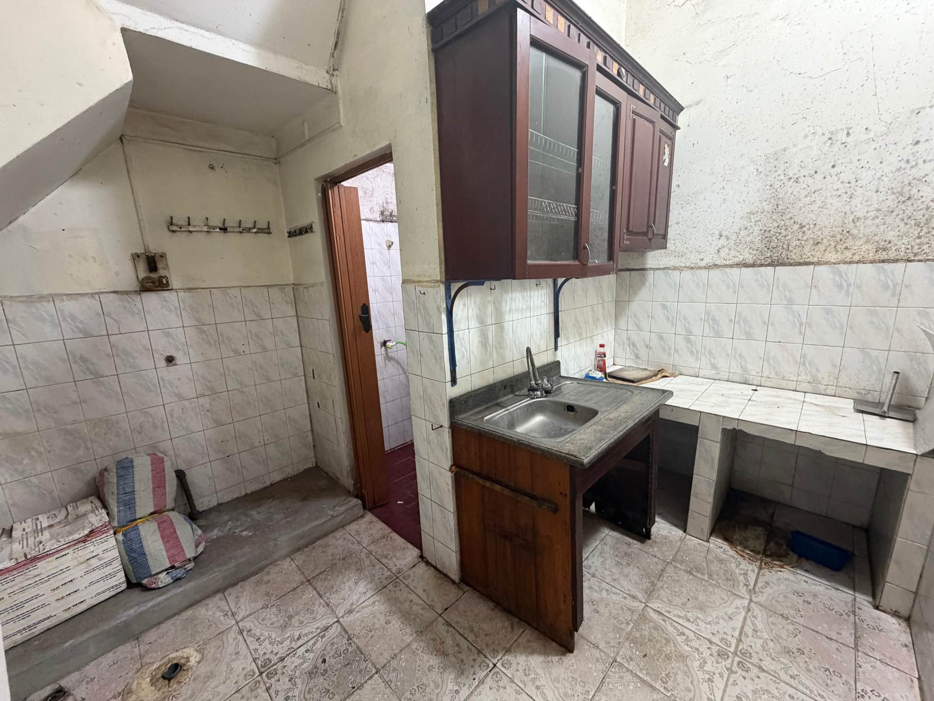 Bán nhà Vĩnh Tuy - diện tích 31m2 3 tầng - Ô TÔ ĐỖ CỬA - giá 7,9 tỷ