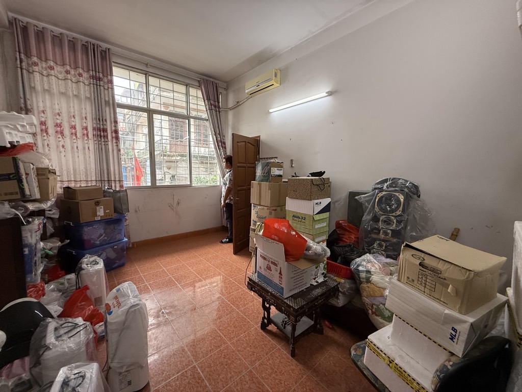 Bán nhà Kim Ngưu - diện tích 85m2 3 tầng - Mặt ngõ thông kinh doanh - giá 15,5 tỷ