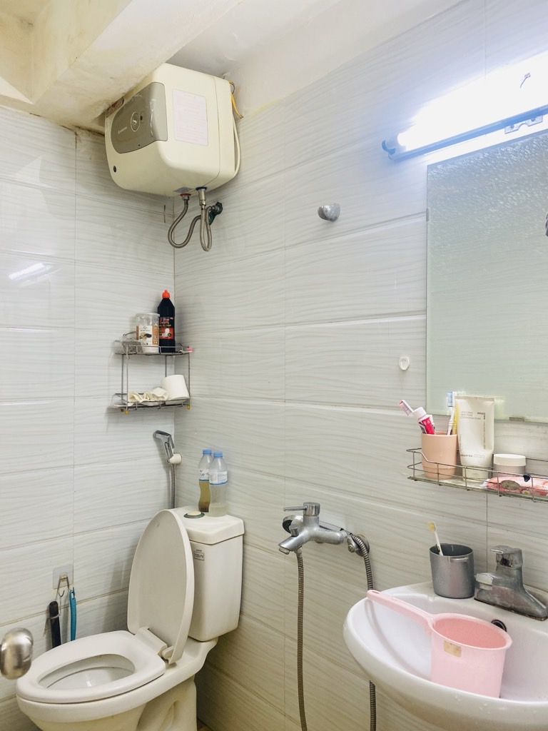 Bán nhà Kim Ngưu - diện tích 85m2 3 tầng - Mặt ngõ thông kinh doanh - giá 15,5 tỷ