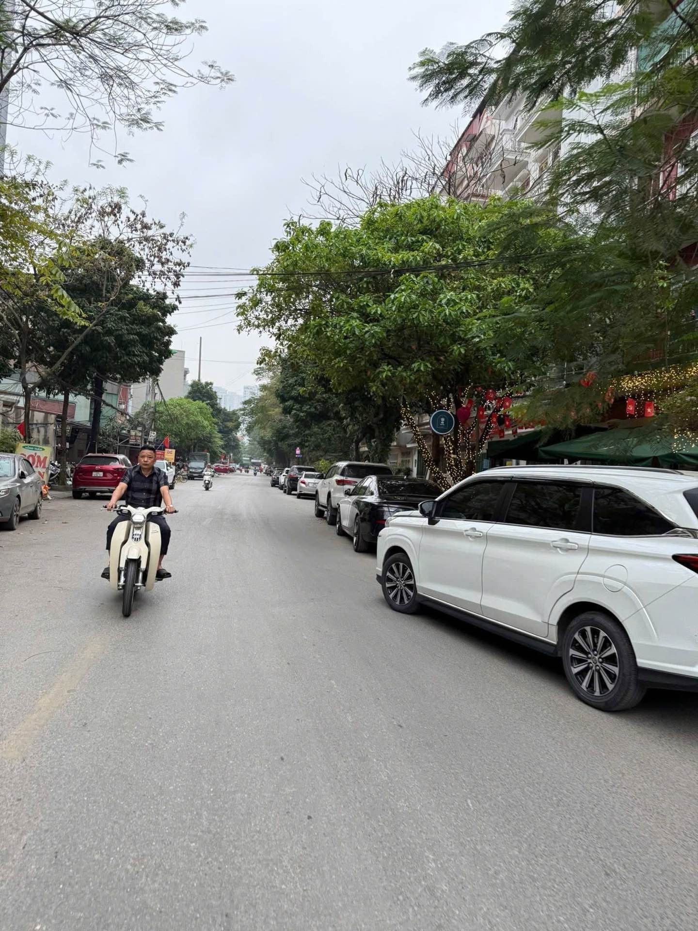 Bán nhà Đại Từ - diện tích 39m2 5 tầng - Nhà đẹp hiếm có - giá 12,9 tỷ