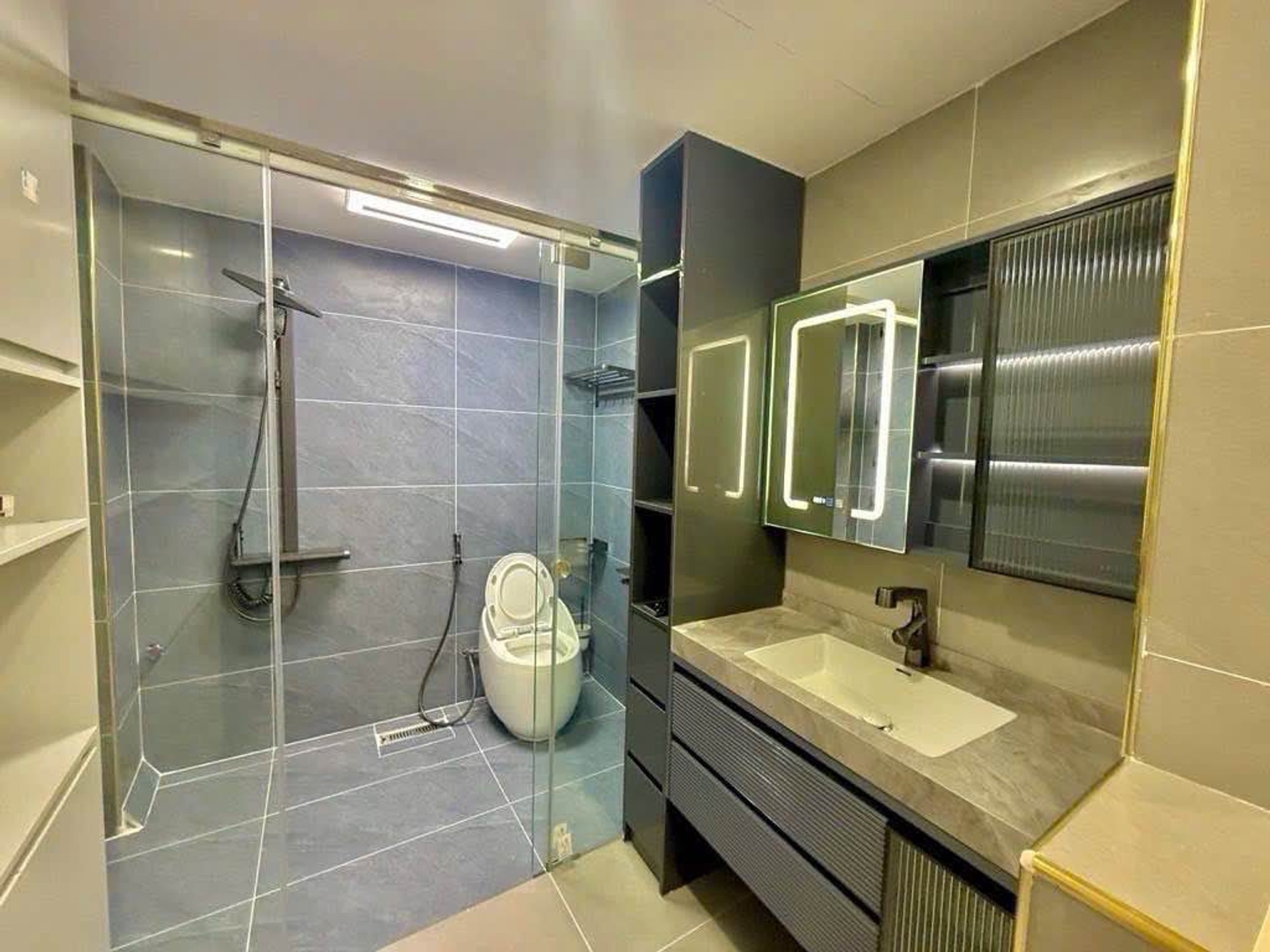 Bán nhà Đại Từ - diện tích 39m2 5 tầng - Nhà đẹp hiếm có - giá 12,9 tỷ