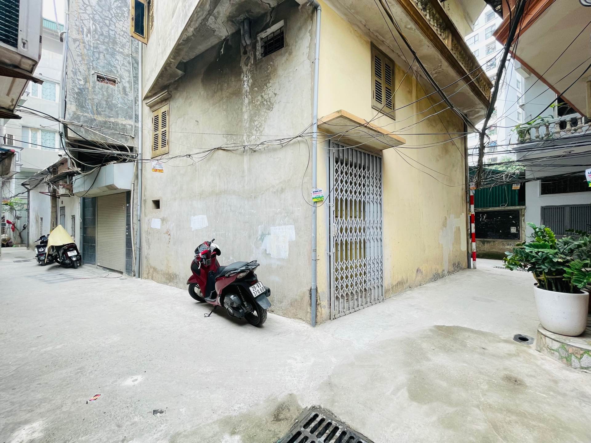 Bán nhà Minh Khai - diện tích 52m2 1 tầng - Đất vàng còn xót lại - giá 10,9 tỷ