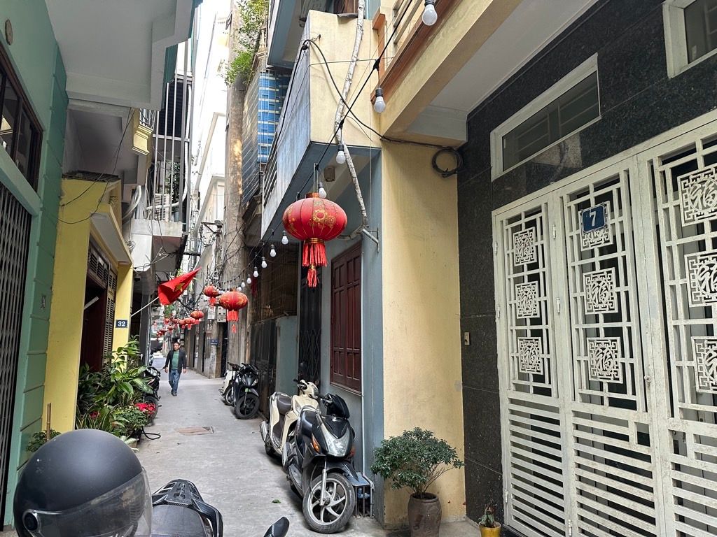 Bán nhà Ngõ 532 - diện tích 50m2 3 tầng - Ô tô đỗ cửa - giá 14,6 tỷ
