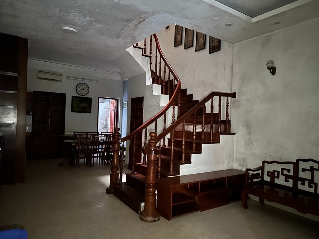 Bán nhà Ngõ 532 - diện tích 50m2 3 tầng - Ô tô đỗ cửa - giá 14,6 tỷ