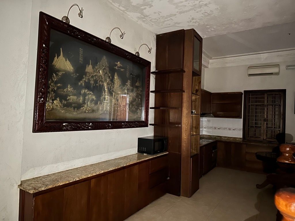 Bán nhà Ngõ 532 - diện tích 50m2 3 tầng - Ô tô đỗ cửa - giá 14,6 tỷ