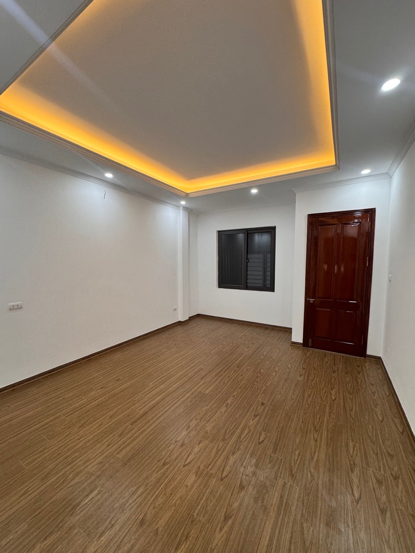 Bán nhà Giáp Nhị - diện tích 32m2 6 tầng - Nhà đẹp long lanh - giá 8,8 tỷ