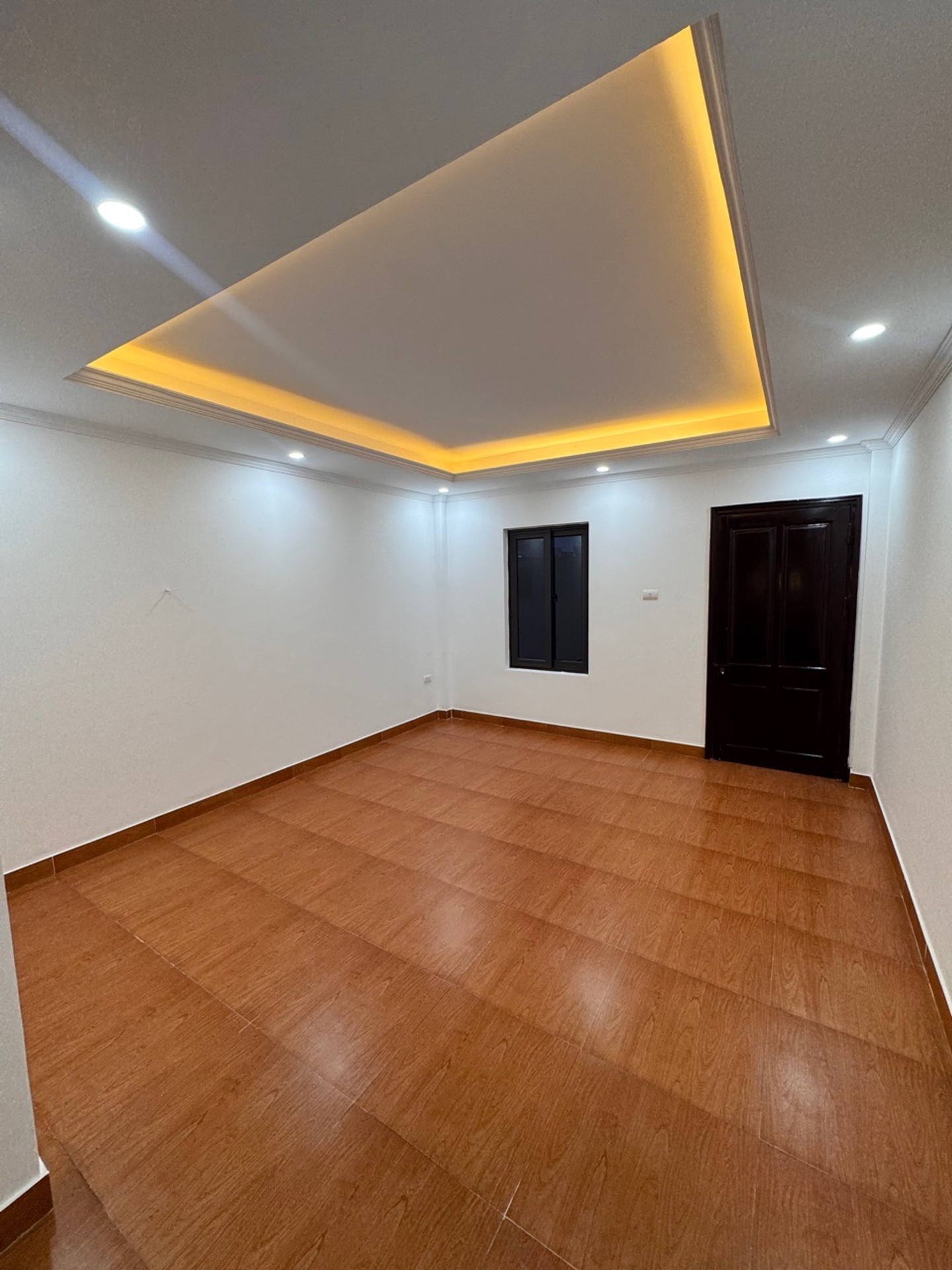 Bán nhà Giáp Nhị - diện tích 32m2 6 tầng - Nhà đẹp long lanh - giá 8,8 tỷ