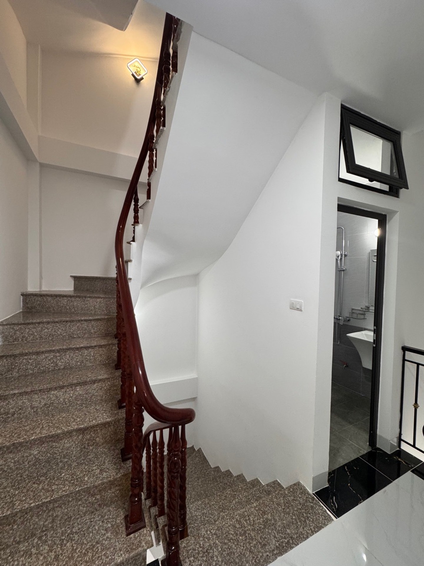 Bán nhà Giáp Nhị - diện tích 32m2 6 tầng - Nhà đẹp long lanh - giá 8,8 tỷ