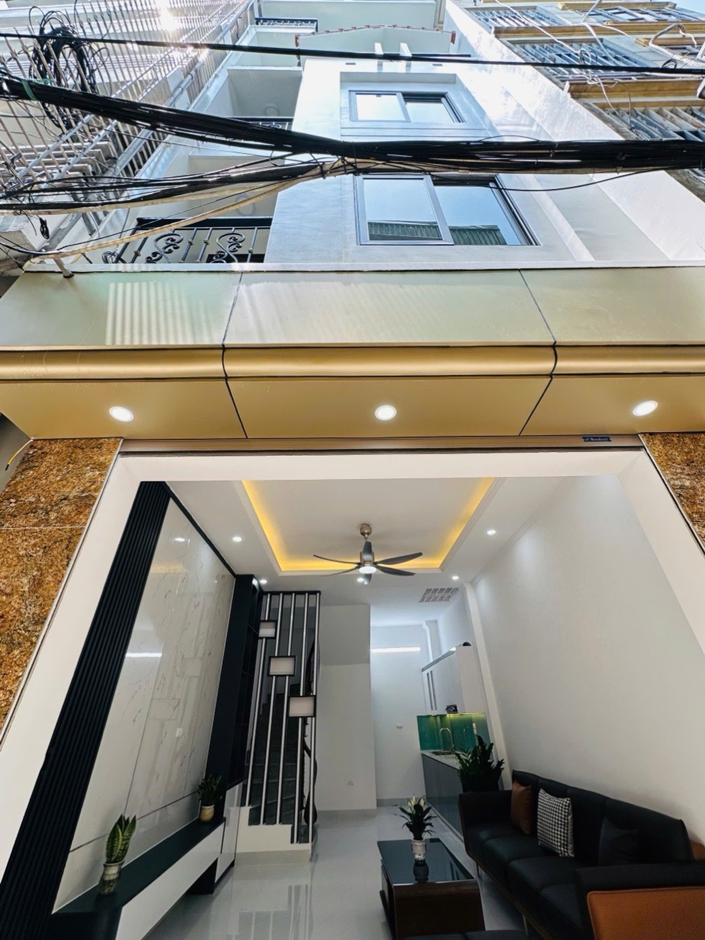 Bán nhà Giáp Nhị - diện tích 32m2 6 tầng - Nhà đẹp long lanh - giá 8,8 tỷ