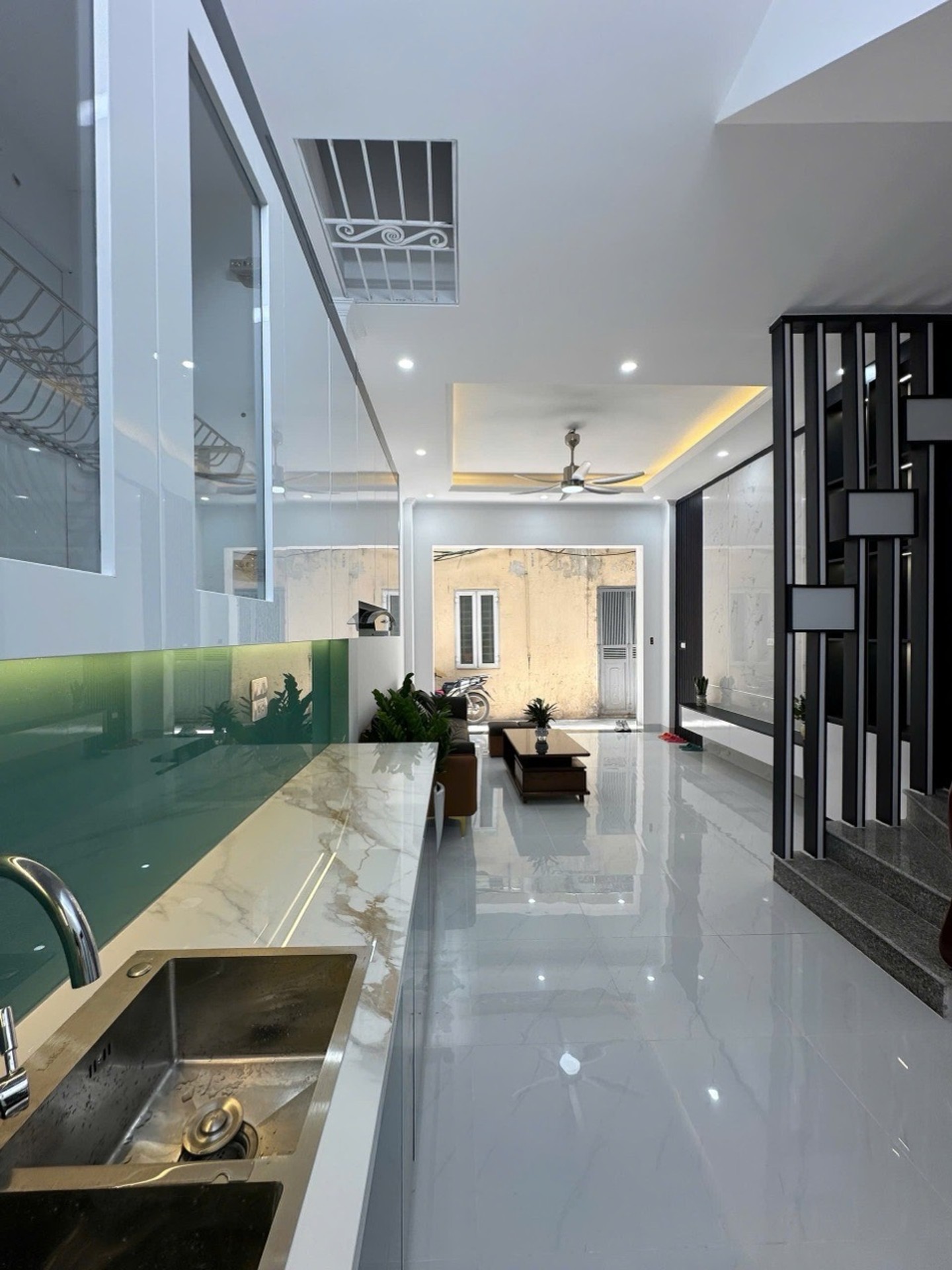 Bán nhà Giáp Nhị - diện tích 32m2 6 tầng - Nhà đẹp long lanh - giá 8,8 tỷ