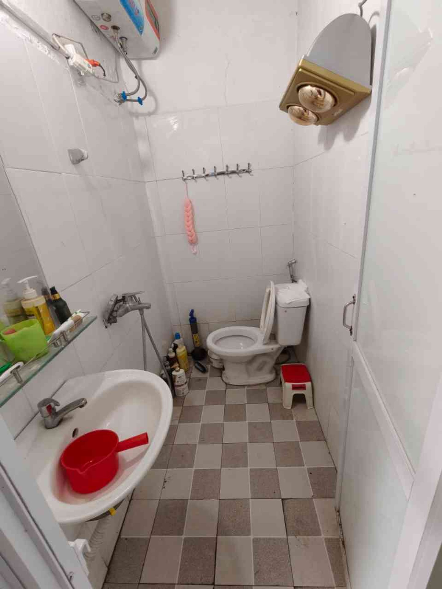 Bán nhà Lĩnh Nam - diện tích 48m2 2 tầng - Nhà gần phố, đi lại thuận lợi - giá 2,8 tỷ