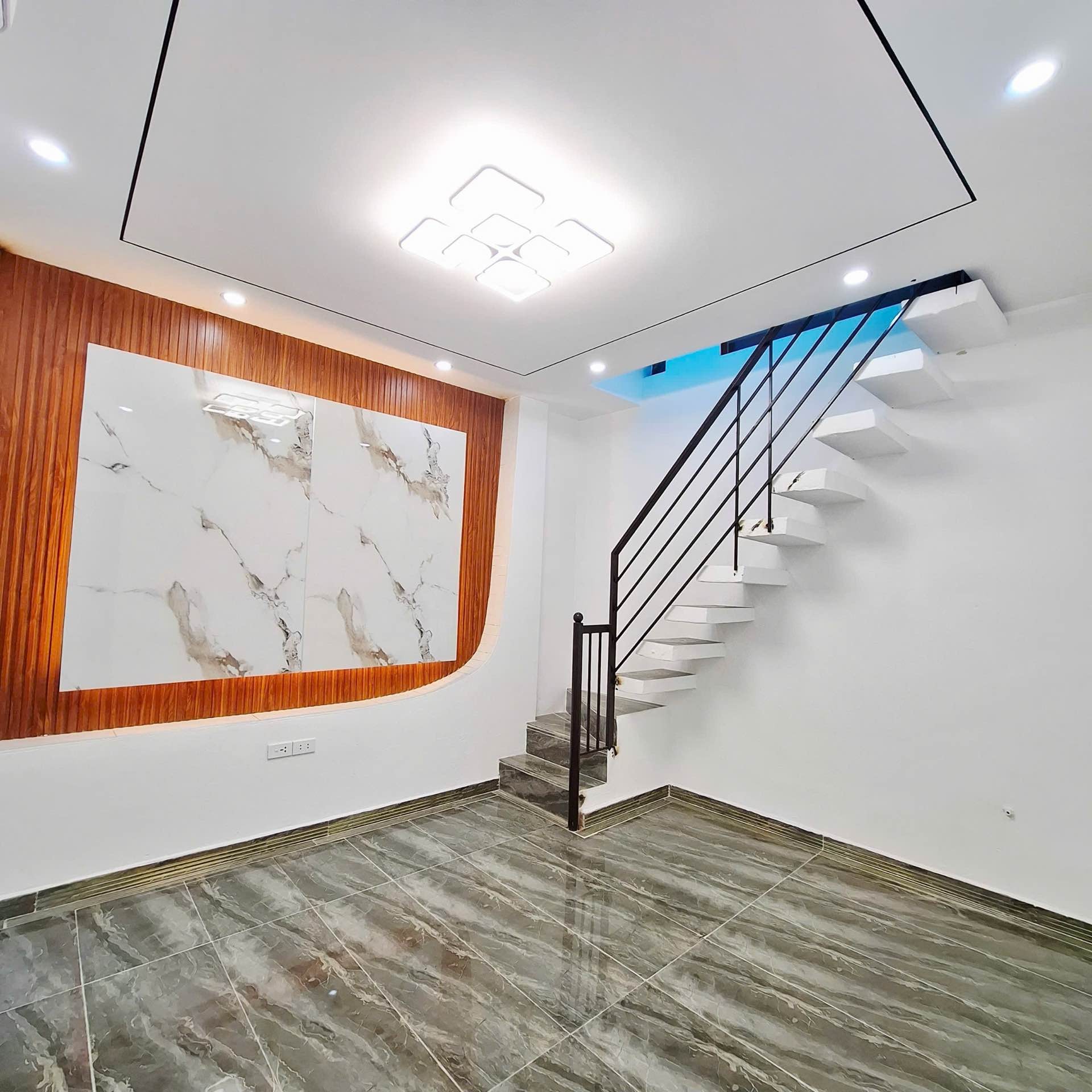 Bán nhà Đỗ Thuận - diện tích 32m2 5 tầng - Gần ô tô, ngõ thông - giá 7,15 tỷ