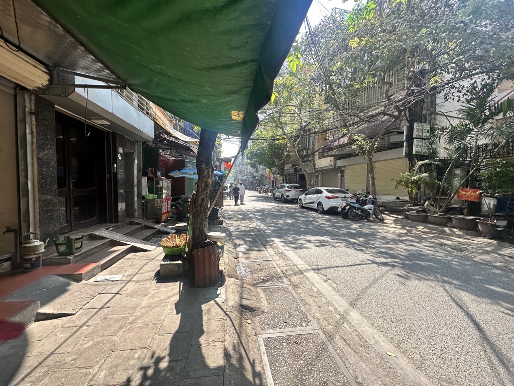 Bán nhà Cầu Đất - diện tích 165m2 6 tầng - Ô TÔ - giá 26 tỷ