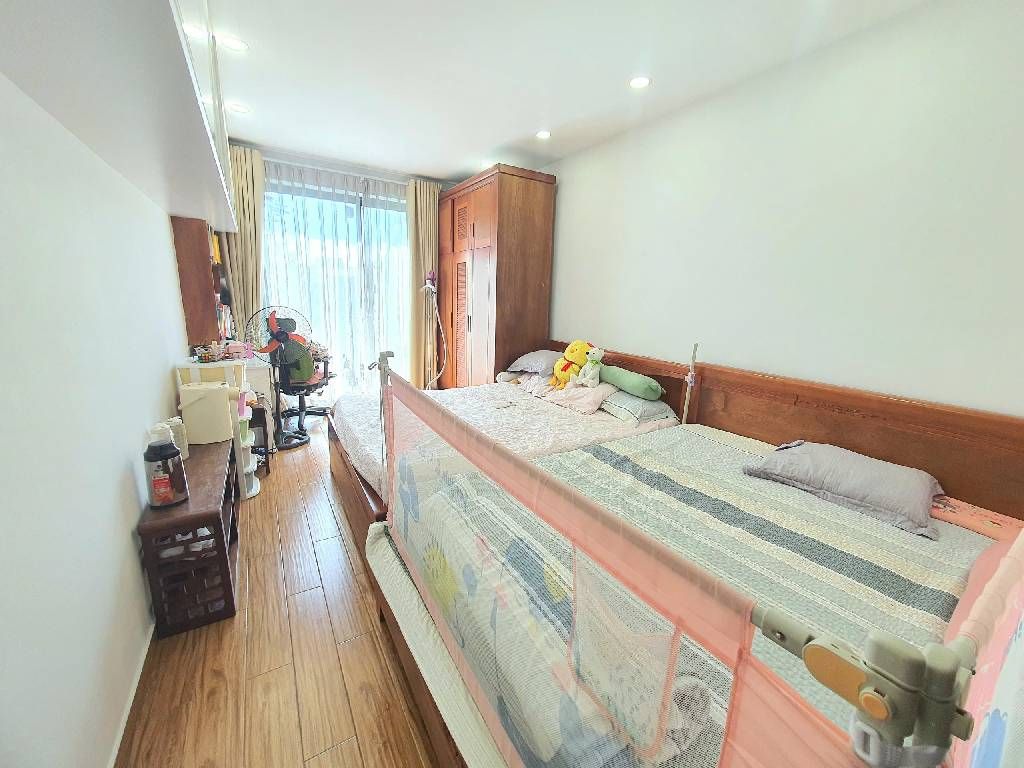 Bán nhà Nguyễn Khoái - diện tích 31m2 5 tầng - Mặt phố, Gara oto - giá 11,6 tỷ