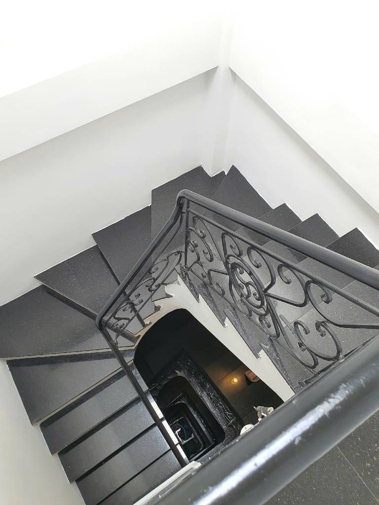 Bán nhà Nguyễn Khoái - diện tích 31m2 5 tầng - Mặt phố, Gara oto - giá 11,6 tỷ