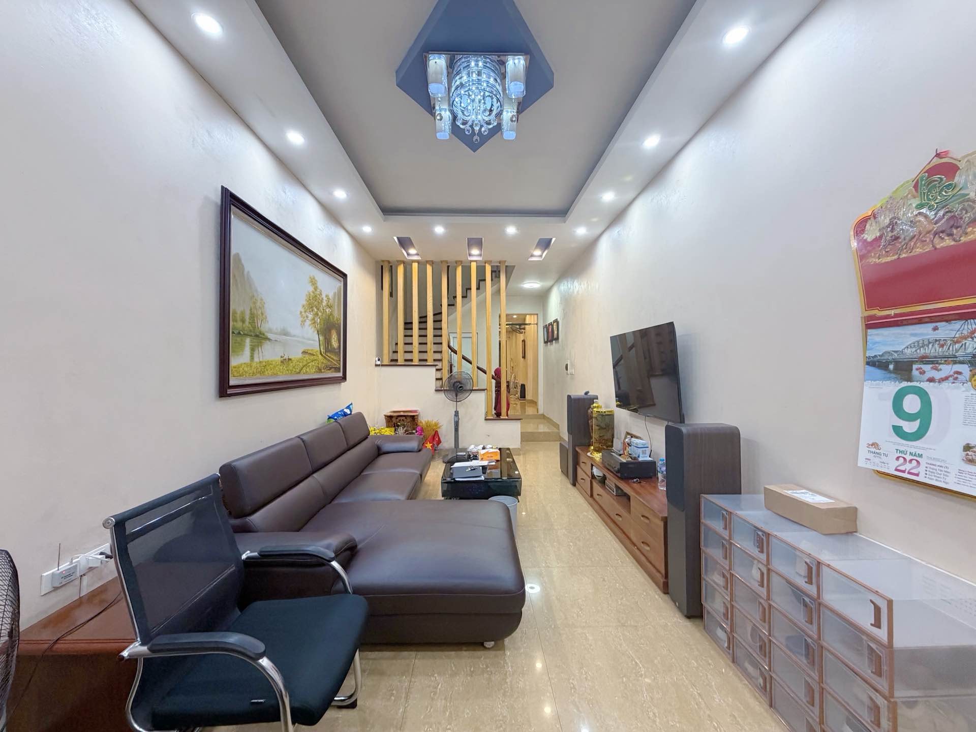 Bán nhà Phố 8/3 - diện tích 74m2 3 tầng - Nhà mặt ngõ ô tô tránh - giá 32,8 tỷ