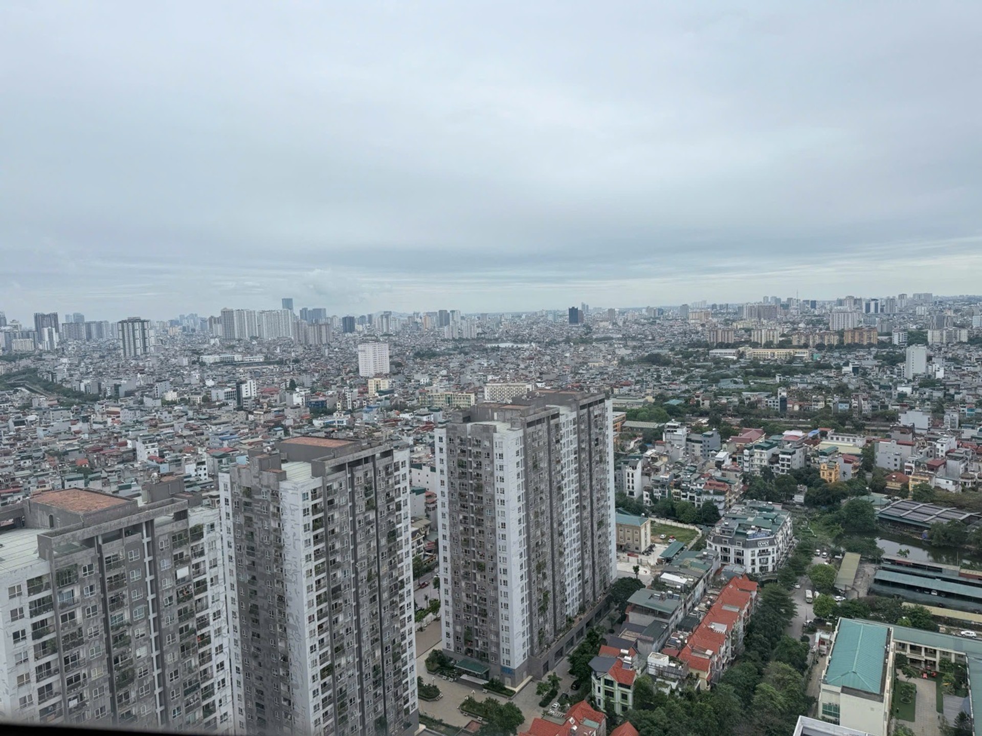 Bán nhà Nghiêm Xuân Yêm - diện tích 102m2 31 tầng - Căn góc 3 thoáng - giá 8 tỷ