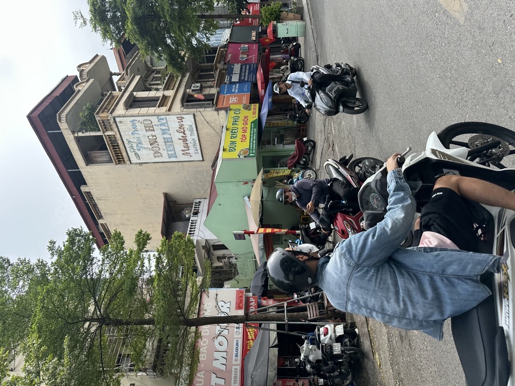 Bán nhà Khâm Thiên - diện tích 53m2 2 tầng - Mặt phố Chính kinh doanh buôn bán sầm uất - giá 29,8 tỷ