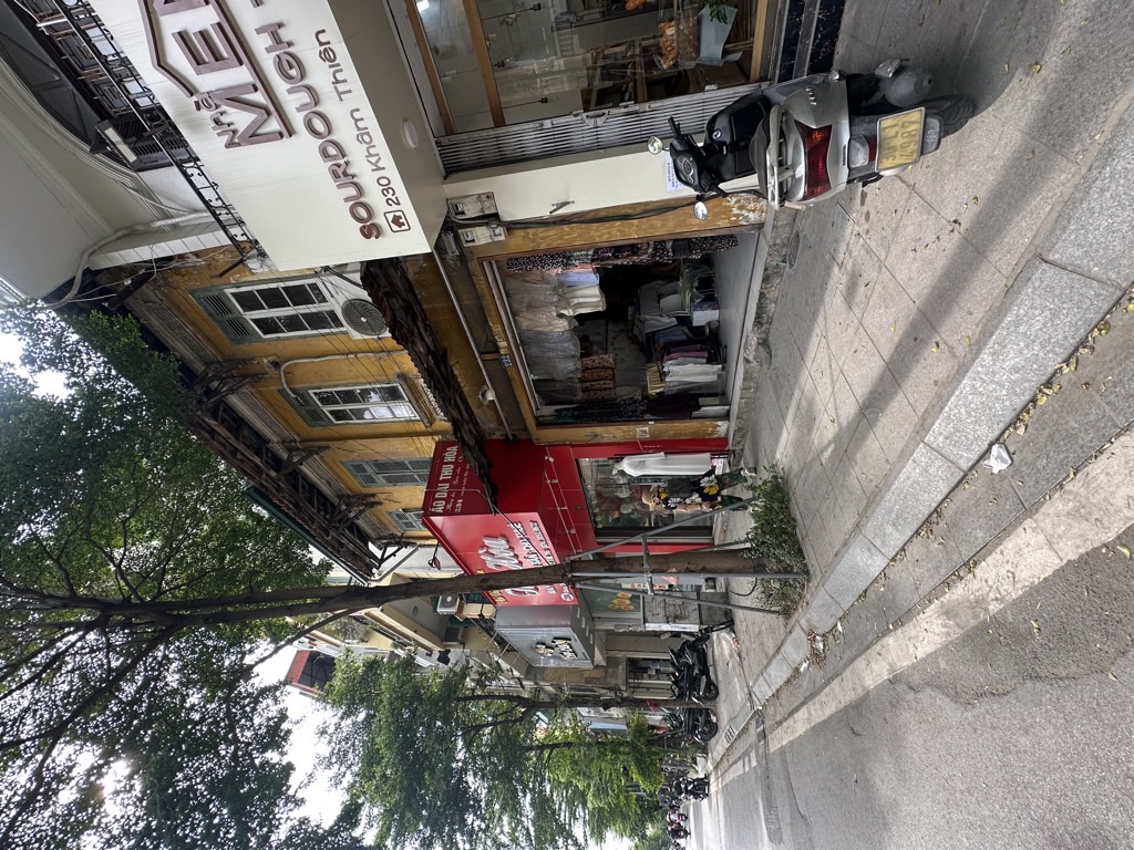 Bán nhà Khâm Thiên - diện tích 53m2 2 tầng - Mặt phố Chính kinh doanh buôn bán sầm uất - giá 29,8 tỷ