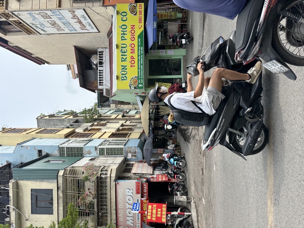 Bán nhà Khâm Thiên - diện tích 53m2 2 tầng - Mặt phố Chính kinh doanh buôn bán sầm uất - giá 29,8 tỷ