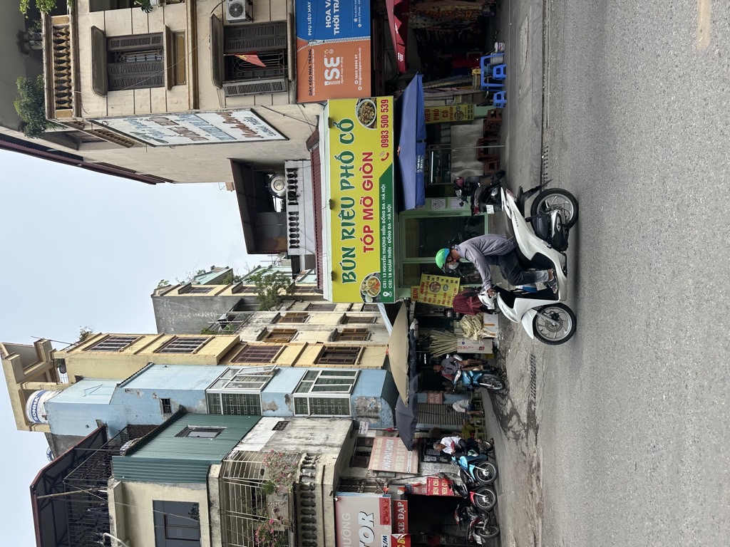 Bán nhà Khâm Thiên - diện tích 53m2 2 tầng - Mặt phố Chính kinh doanh buôn bán sầm uất - giá 29,8 tỷ