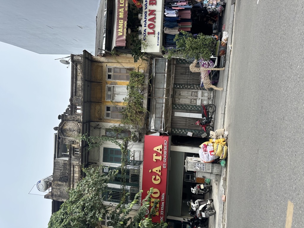 Bán nhà Khâm Thiên - diện tích 53m2 2 tầng - Mặt phố Chính kinh doanh buôn bán sầm uất - giá 29,8 tỷ