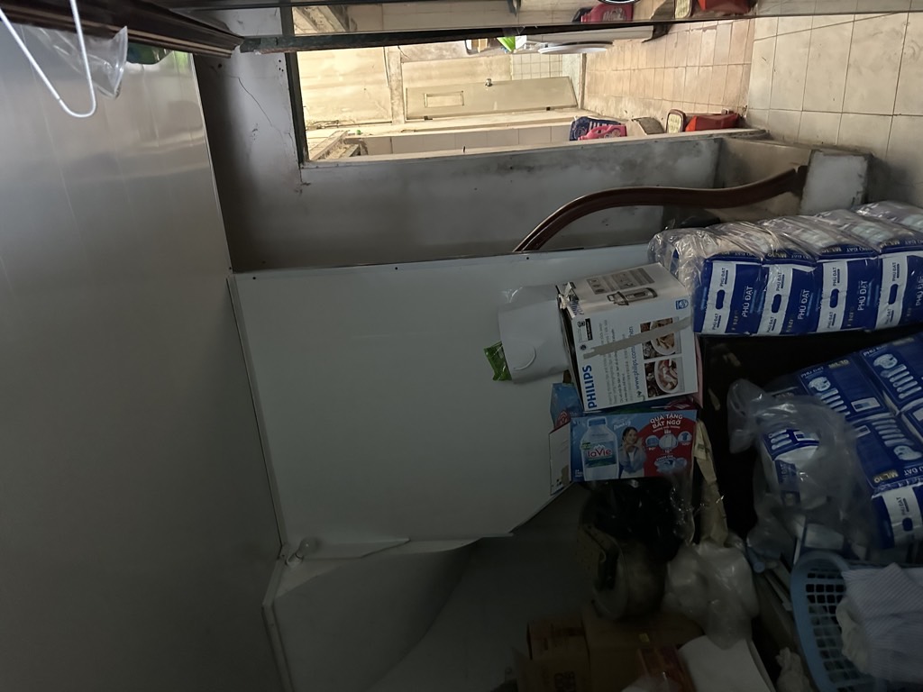 Bán nhà Khâm Thiên - diện tích 53m2 2 tầng - Mặt phố Chính kinh doanh buôn bán sầm uất - giá 29,8 tỷ