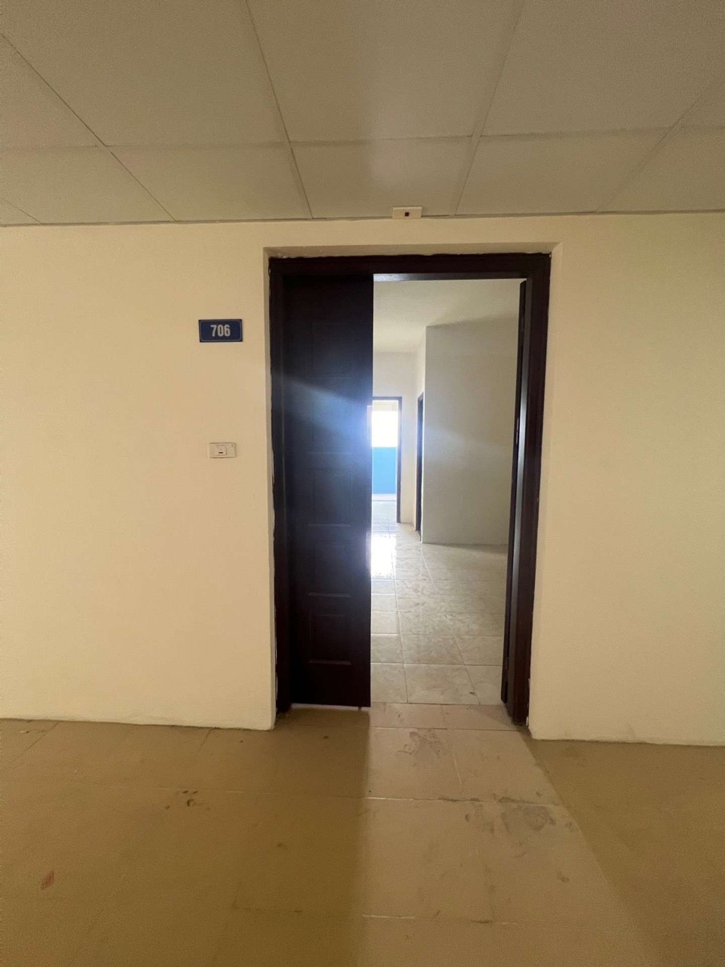 Bán nhà Tân Mai - diện tích 64m2 7 tầng - Căn góc đối diện hồ Đền Lừ - giá 5,6 tỷ