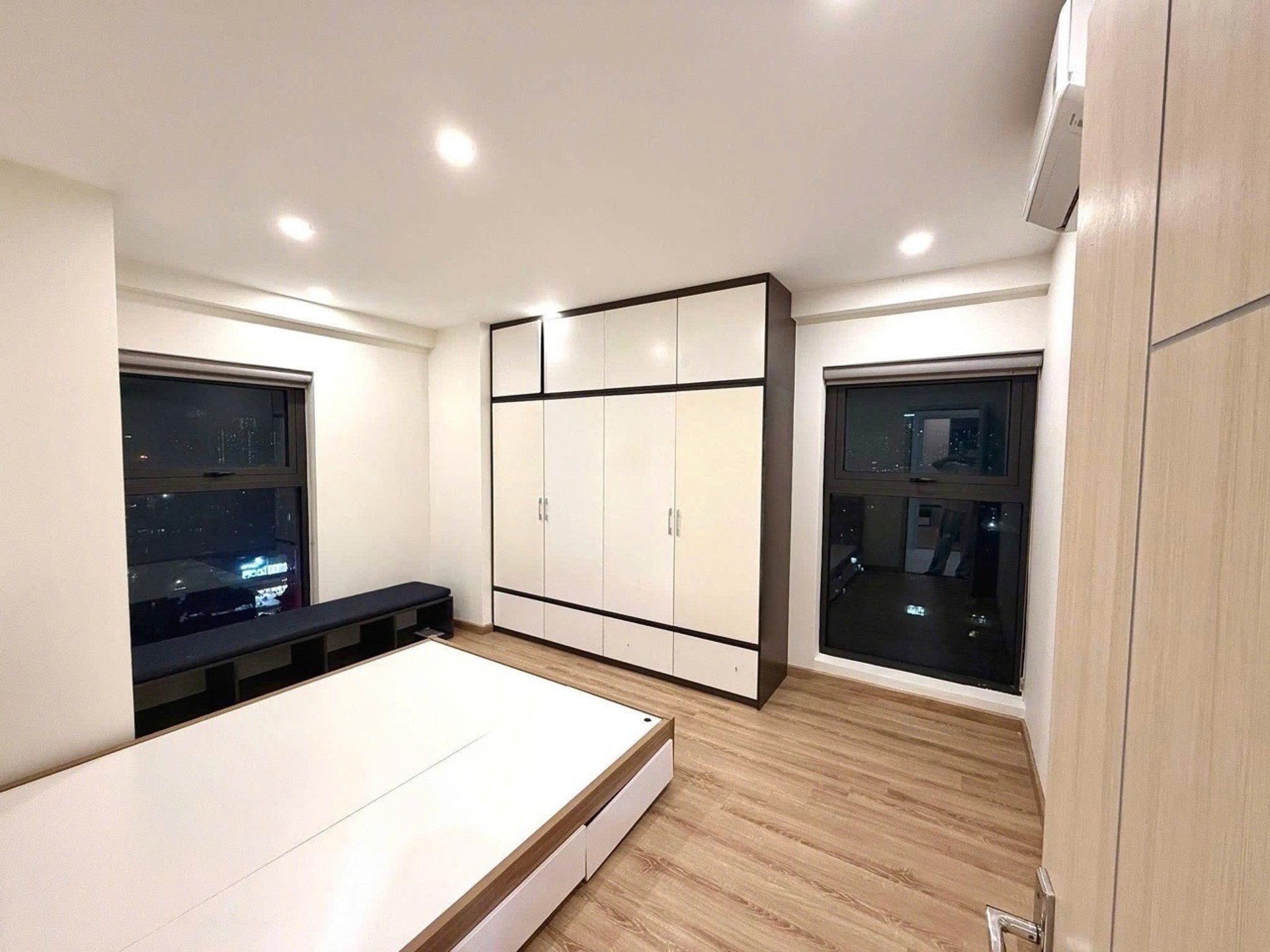 Bán nhà Triều Khúc - diện tích 78m2 1 tầng - Căn góc view mặt đường - giá 8,15 tỷ