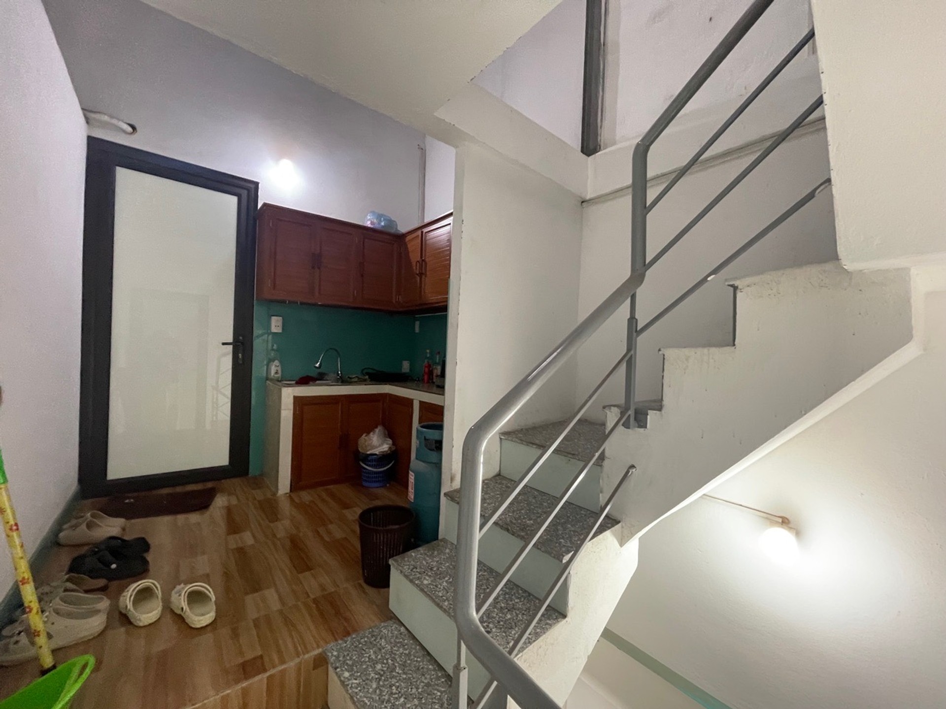 Bán nhà Vĩnh Hưng - diện tích 60m2 3 tầng - MẶT PHỐ Ô TÔ KINH DOANH - giá 17 tỷ