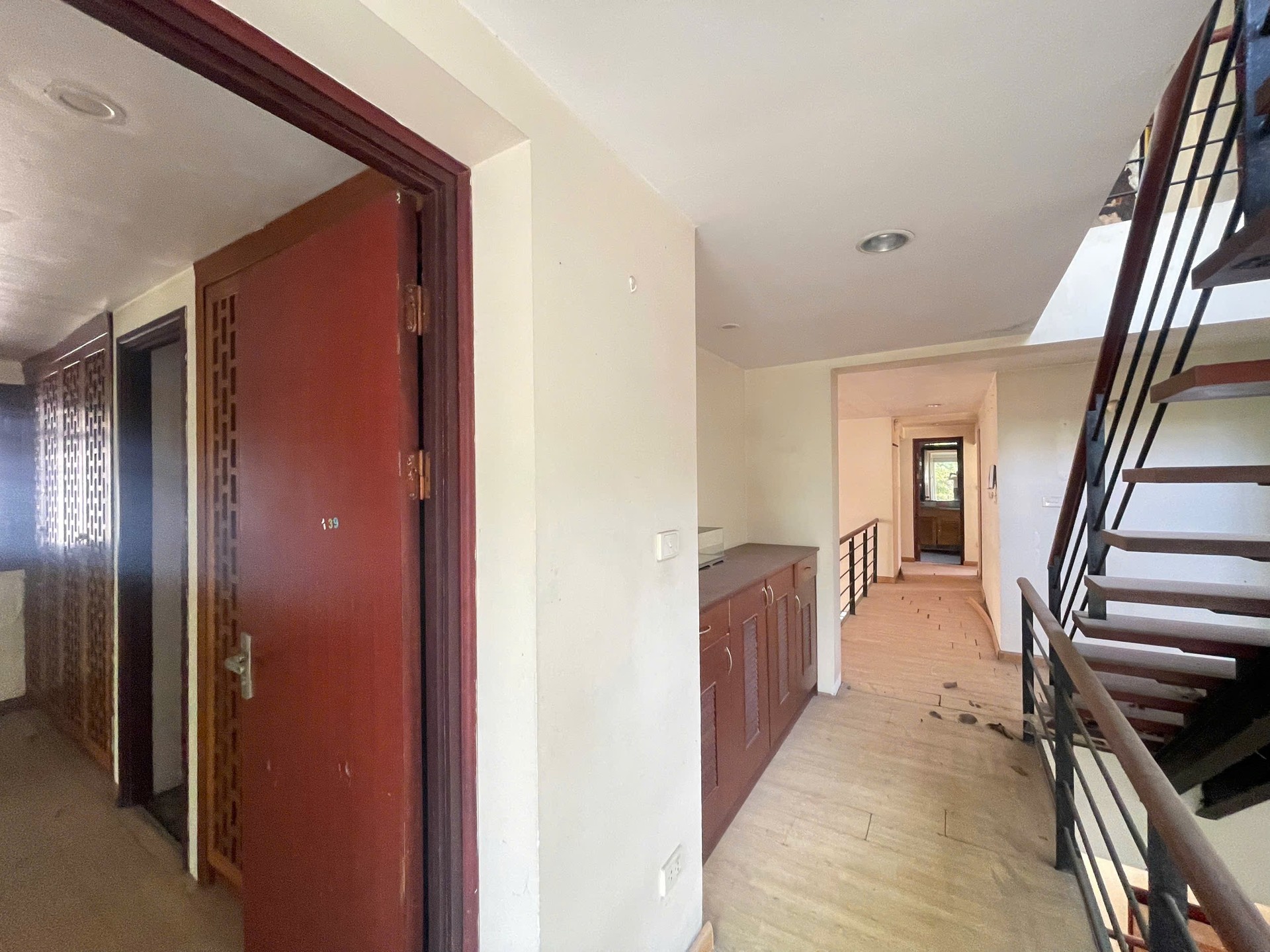 Bán nhà Nguyễn Duy Trinh - diện tích 508m2 4 tầng - Chỉ có 1 mặt tiền - giá 200 tỷ