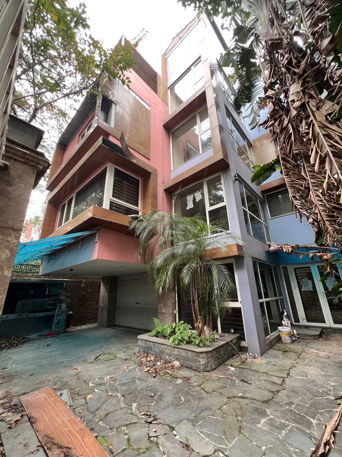 Bán nhà Nguyễn Duy Trinh - diện tích 508m2 4 tầng - Chỉ có 1 mặt tiền - giá 200 tỷ