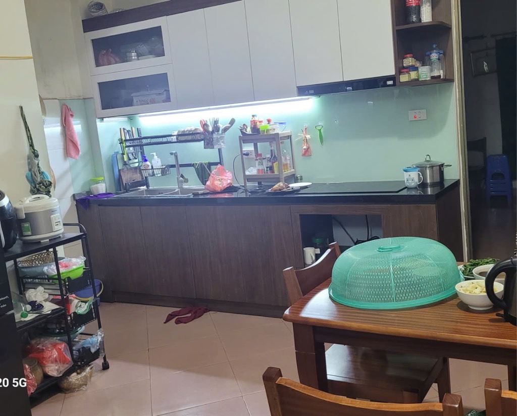 Bán nhà Lĩnh Nam - diện tích 77m2 3 tầng - Ngõ lý thuyết ô tô qua nhà - giá 17 tỷ