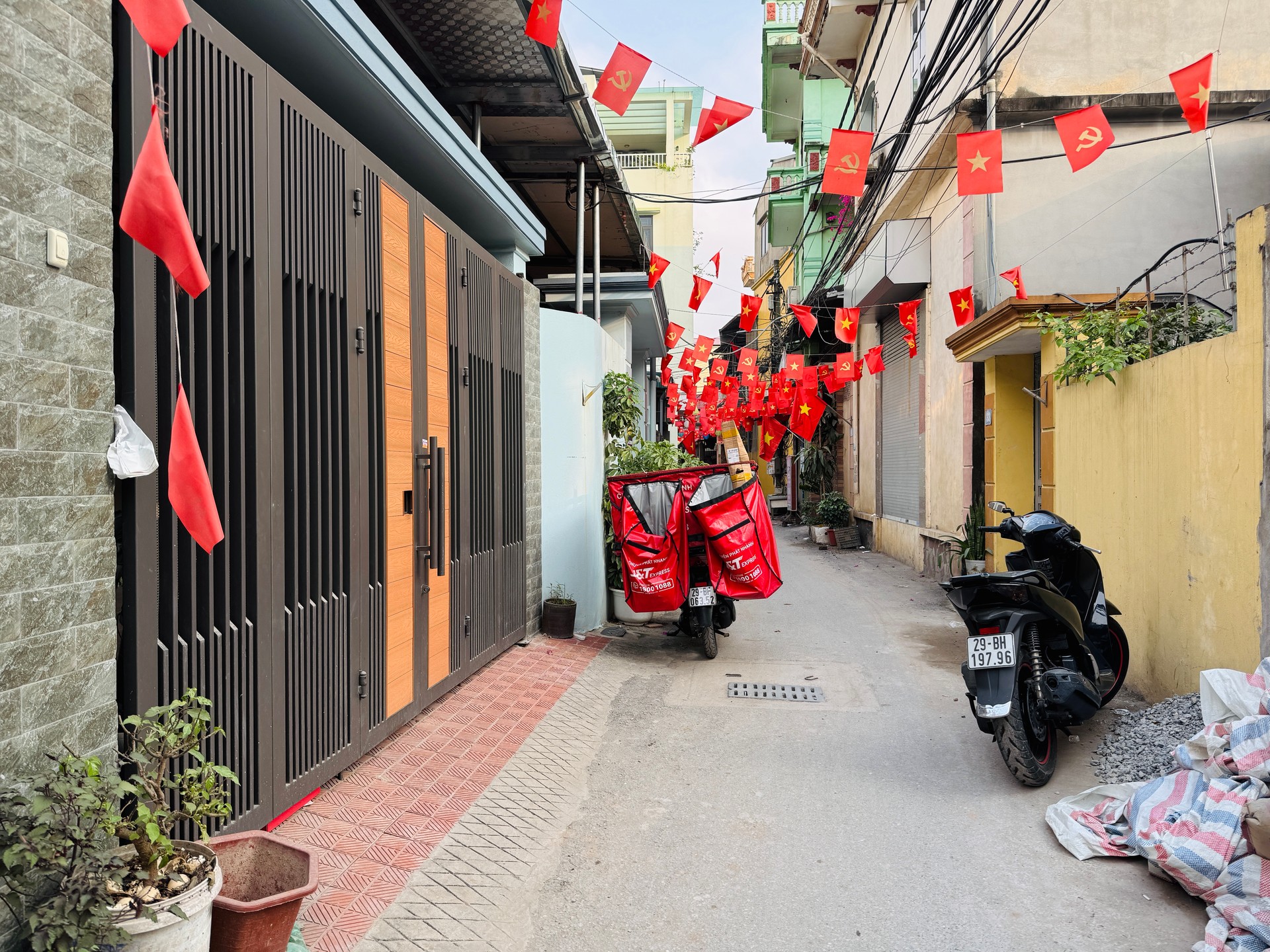 Bán nhà Khuyến Lương - diện tích 45m2 5 tầng - Ô Tô vào nhà - giá 12,6 tỷ