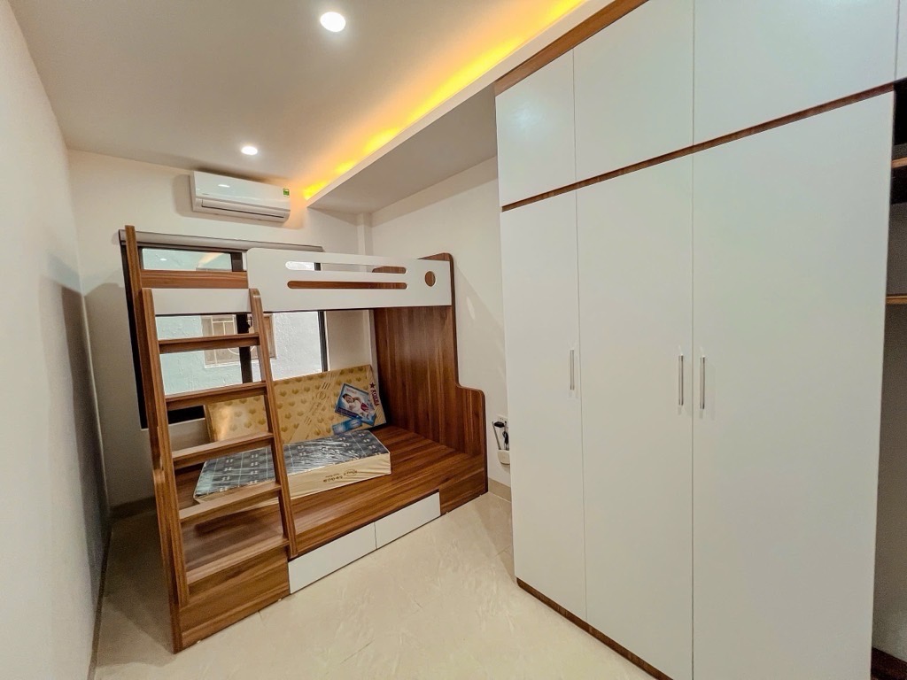 Bán nhà Bạch Mai - diện tích 63m2 5 tầng - SIÊU PHẨM CCMN - giá 17,9 tỷ